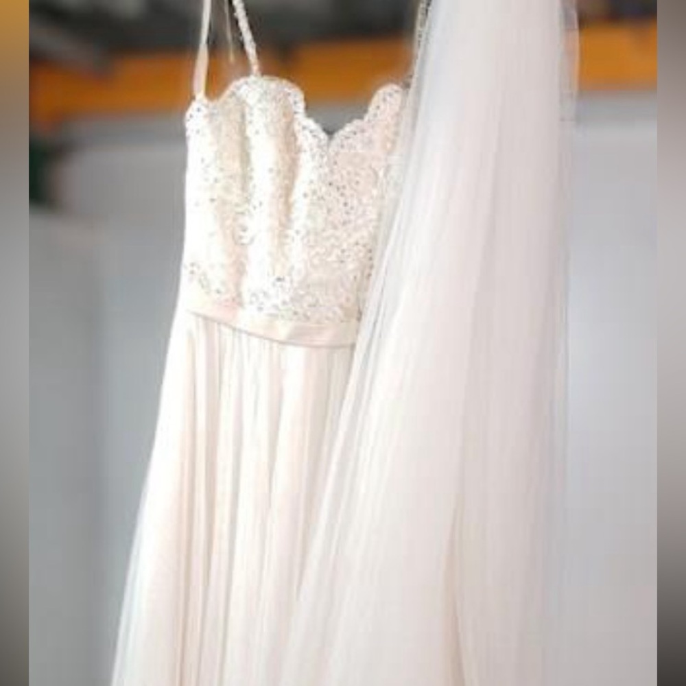 Madeline Gardner Wedding Dress Size 14 with tags